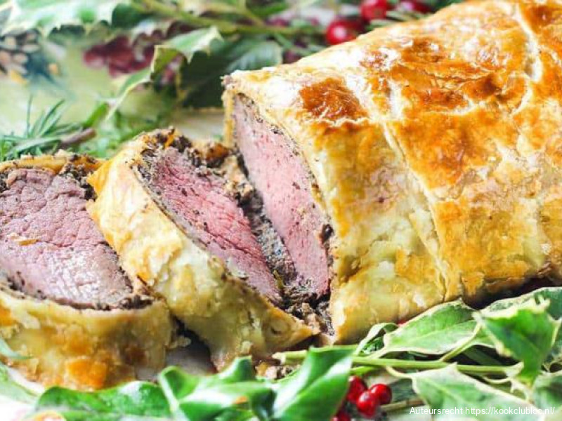 Haas Wellington met rode koolsalade en sjalot-appeljus 