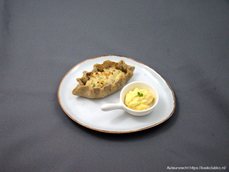 Karjalanpiirakka (Karelische pasteitjes)