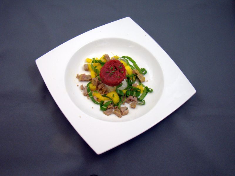 Surf en Turf ossenworst en Albacore tonijn