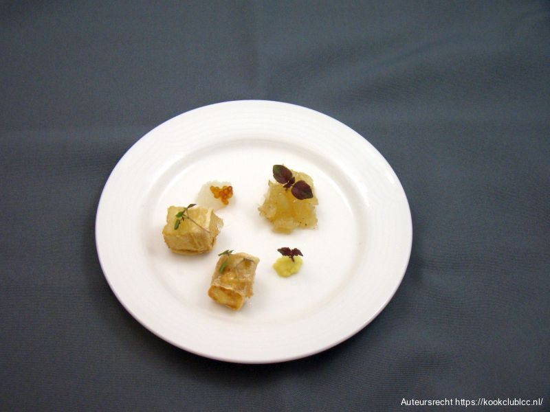 Gerookte Tofu met Gemberuitjes, Rettich, Gember en Vegan ‘Kaviaar’