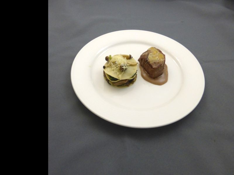 Kalfsoester gruyère bospaddenstoelen spinazie en lasagne