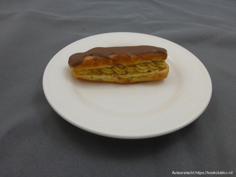 Pumpkin spice eclair