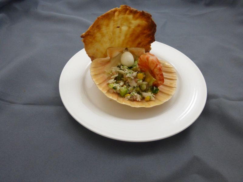 Vissalade in schelp