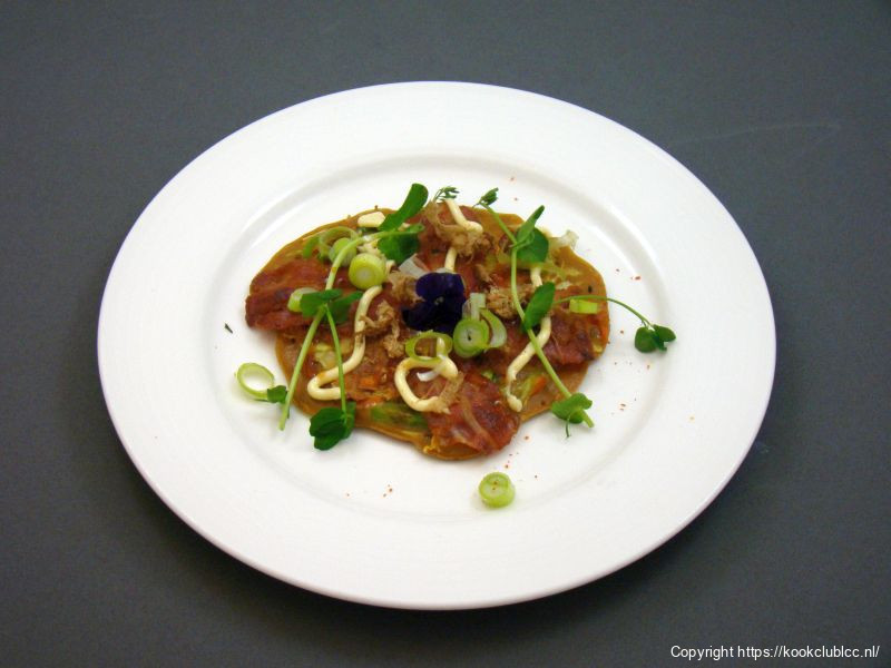 3. Okonomiyaki (een hartige Japanse pannenkoek)