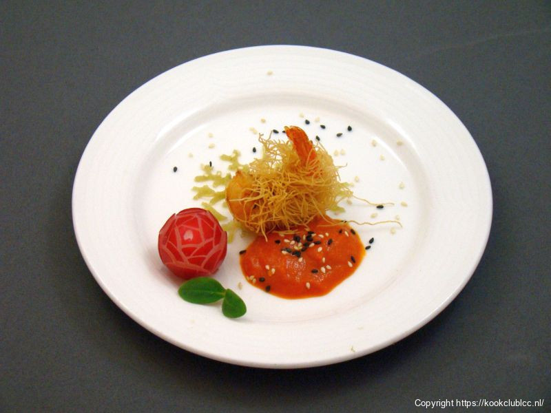 1. Scampi in kataifi met pittige ketchup en komkommergelei