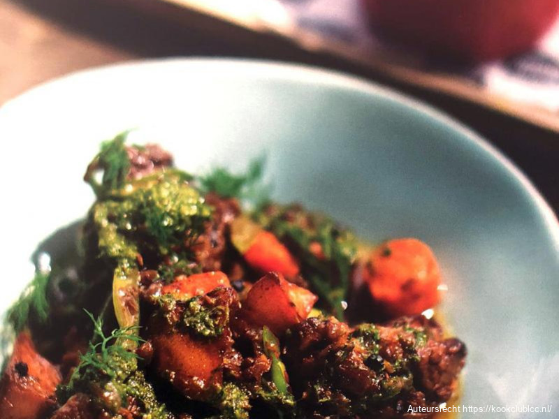 Lamsstoof met salsa verde