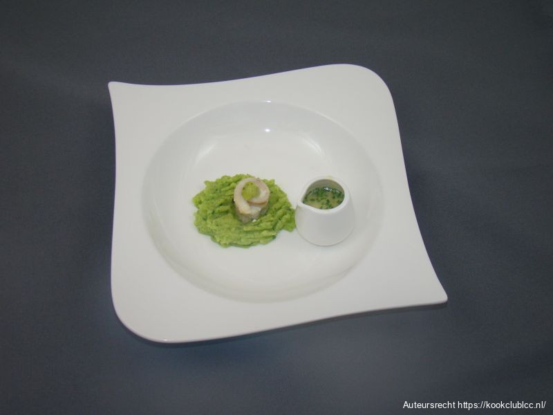 Tongrol, vinaigrette en basilicum