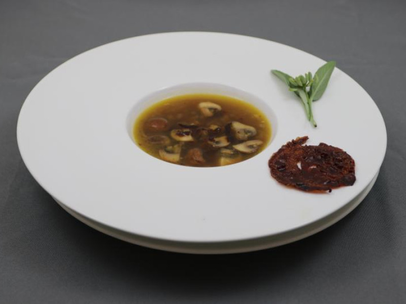 Soupe aux cèpes et légumes