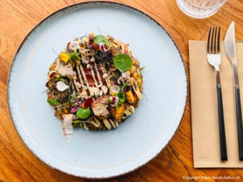 Okonomiyaki (een hartige Japanse pannenkoek)